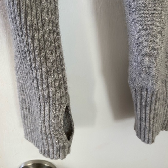 Athleta 100% Cashmere Light Gray Women's Wide Neck Sweater - Picture 5 of 6